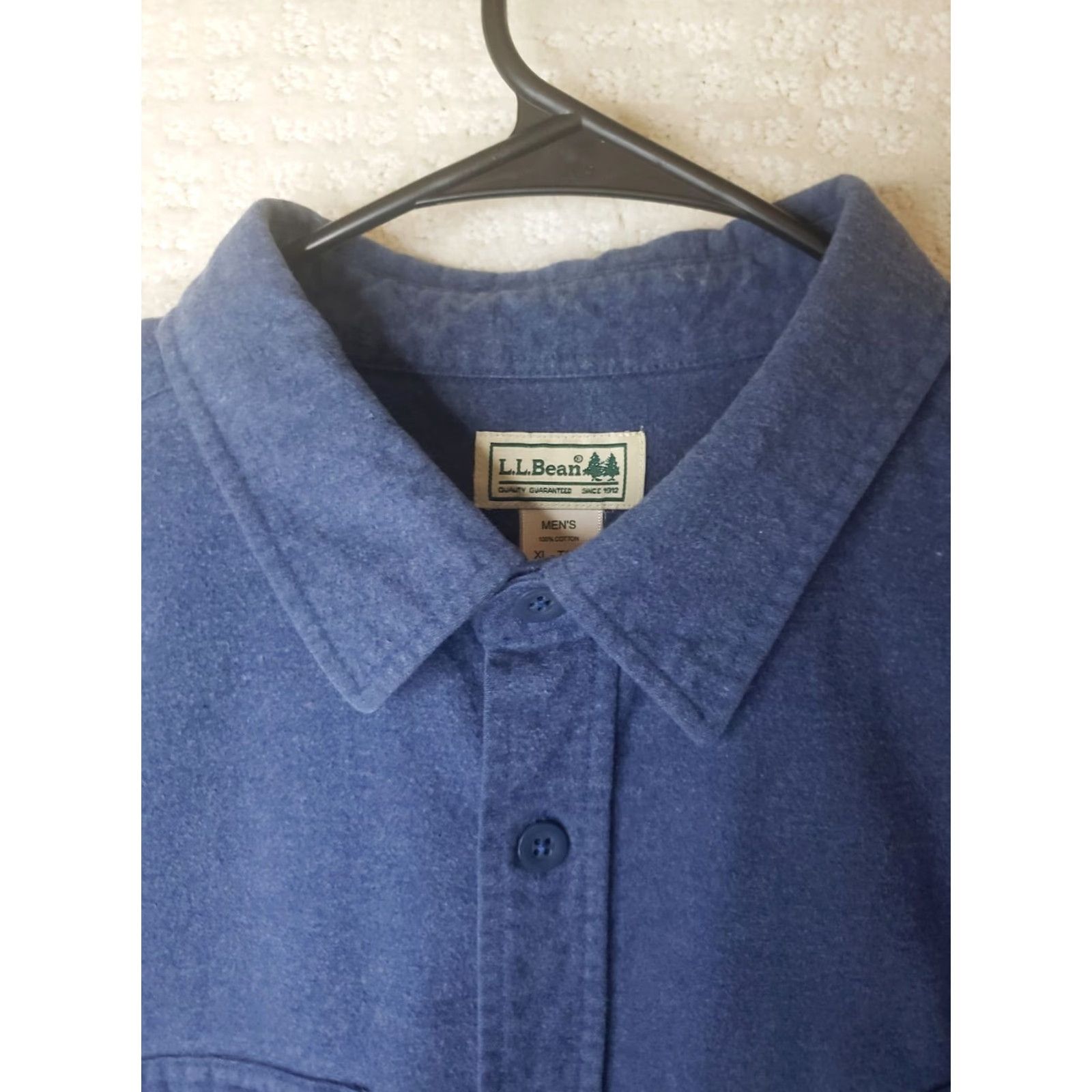 Vintage LL Bean Shirt Mens XLT Blue Chamois Long Sleeve Button-Down Casual Workwear 90s USA Shirt Mens XLT Blue Chamois Long Sleeve Button-Front Pocketed Size US XL / EU 56 / 4 - 6 Thumbnail