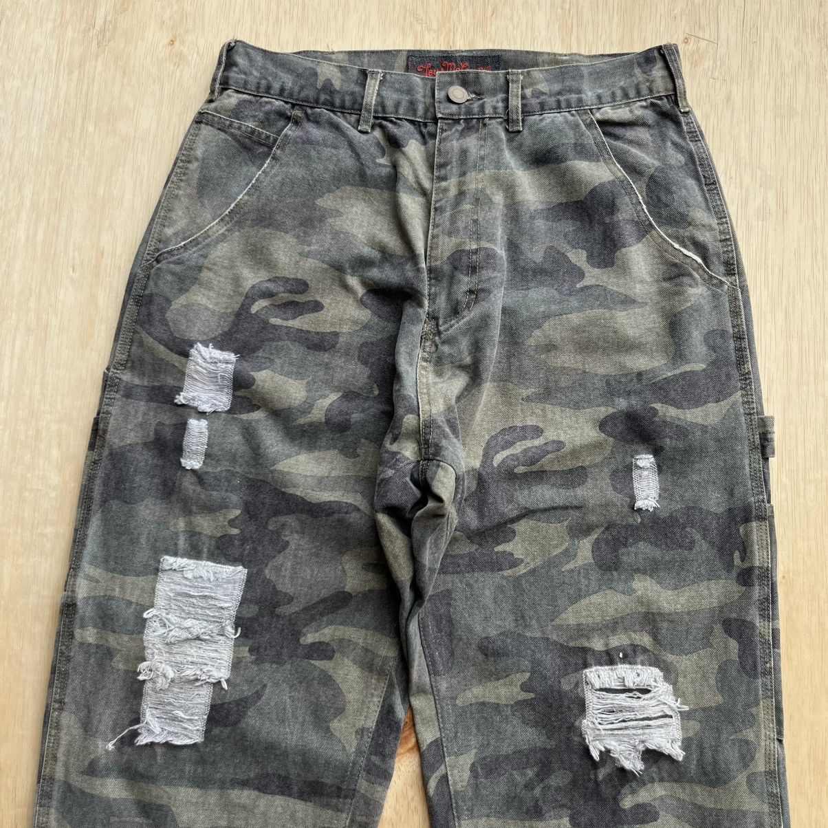 The Real McCoy's TOYS McCOYS & Co CAMO WOODLAND CARPENTER DISTRESSED FADED Size US 30 / EU 46 - 9 Thumbnail