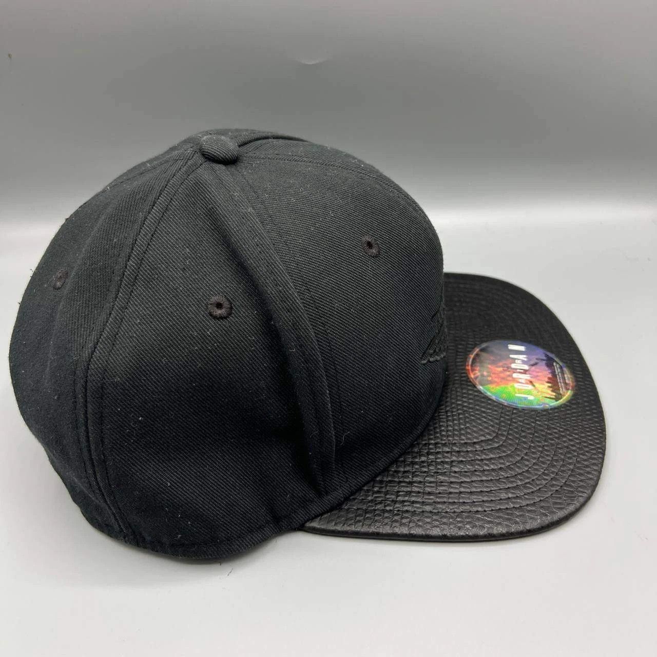 Jordan Brand Air Jordan Wings Hat Men Black Embroidered Snap Back Cap Size ONE SIZE - 7 Thumbnail