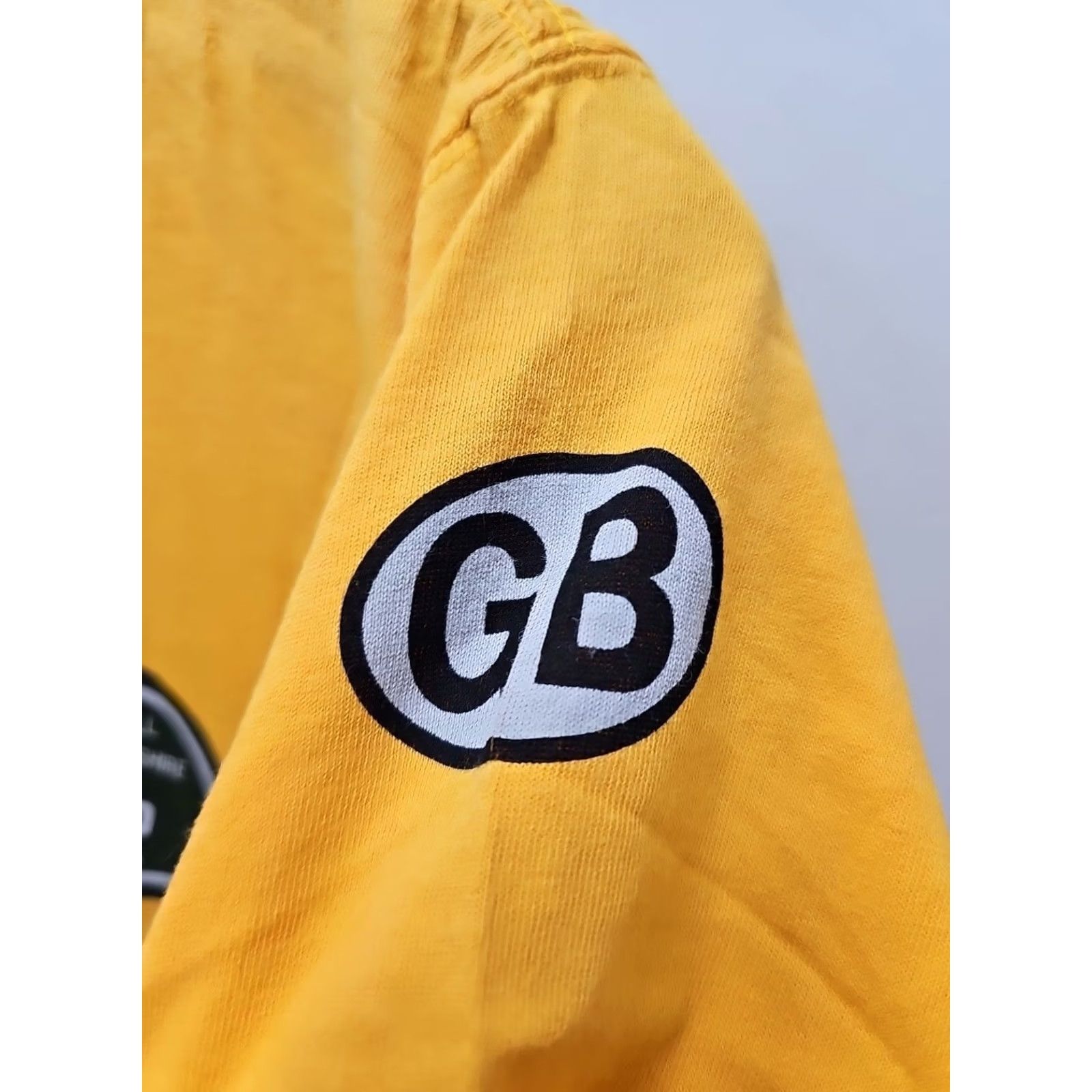 Vintage VINTAGE Land Rover Heritage T Shirt Small Yellow 100% Cotton NWT Canada Patch Logo Mens Size US S / EU 44-46 / 1 - 5 Thumbnail