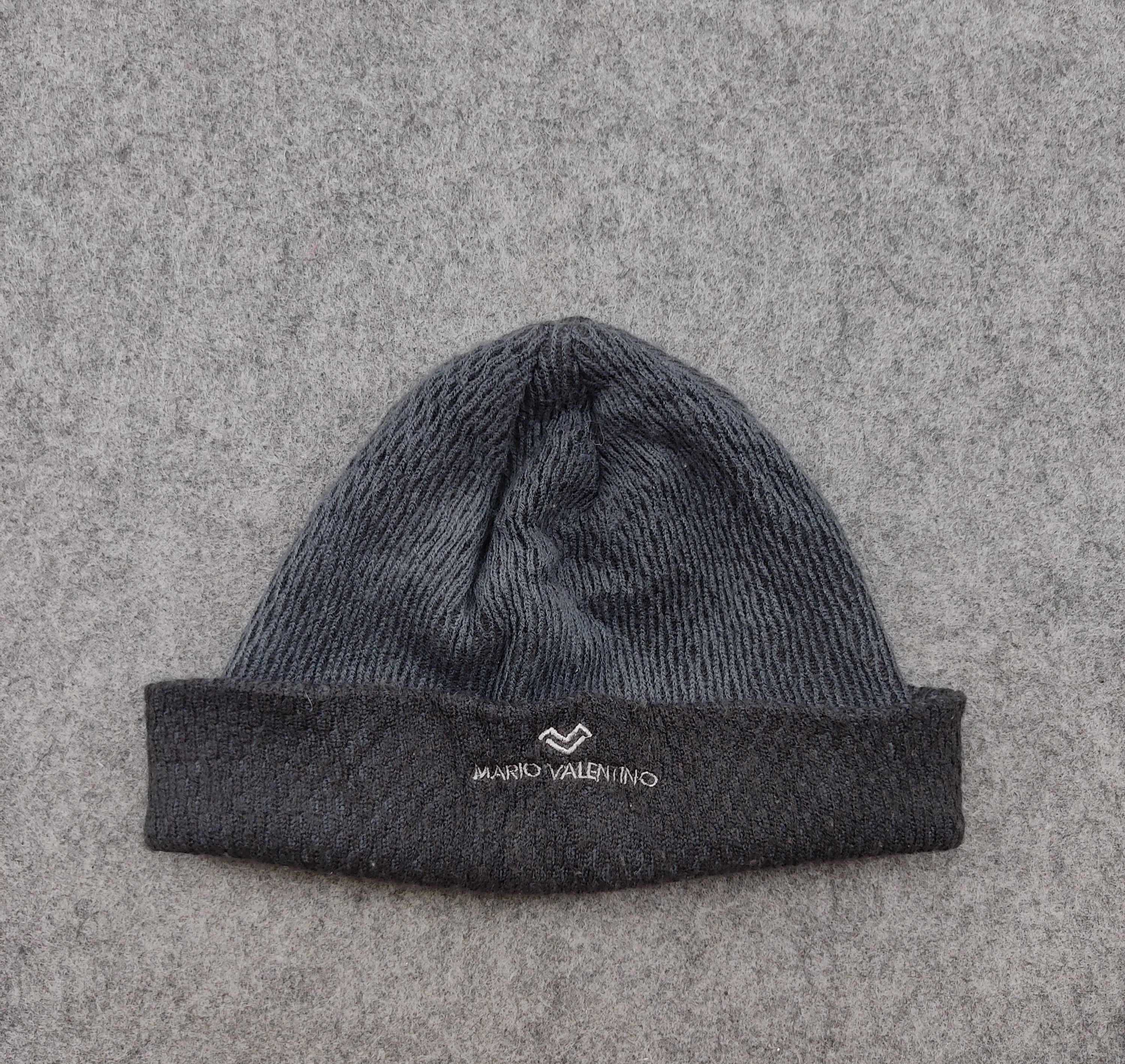 Mario Valentino × Vintage Vintage Mario Valentino Beanie / Snow Hat / Snow Cap Size ONE SIZE - 1 Thumbnail