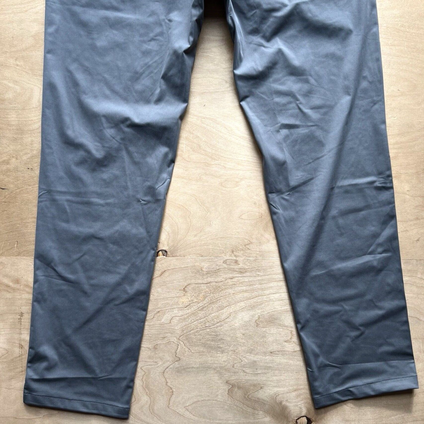 Rhone Rhone Commuter Pants 38 Gray Athletic Khakis Pants Men 38 Inseam 33 Breathable Lightweight Athleisure Casual Workwear Size US 38 / EU 54 - 7 Thumbnail