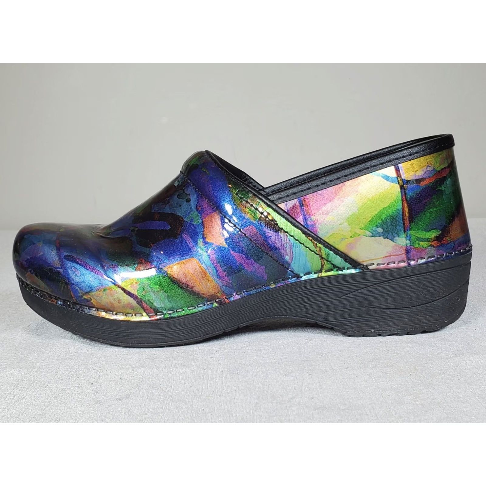Dansko Using core keywords ("Dansko XP 2.0", "Performance Clog", "Color Wash") Size ONE SIZE - 5 Thumbnail