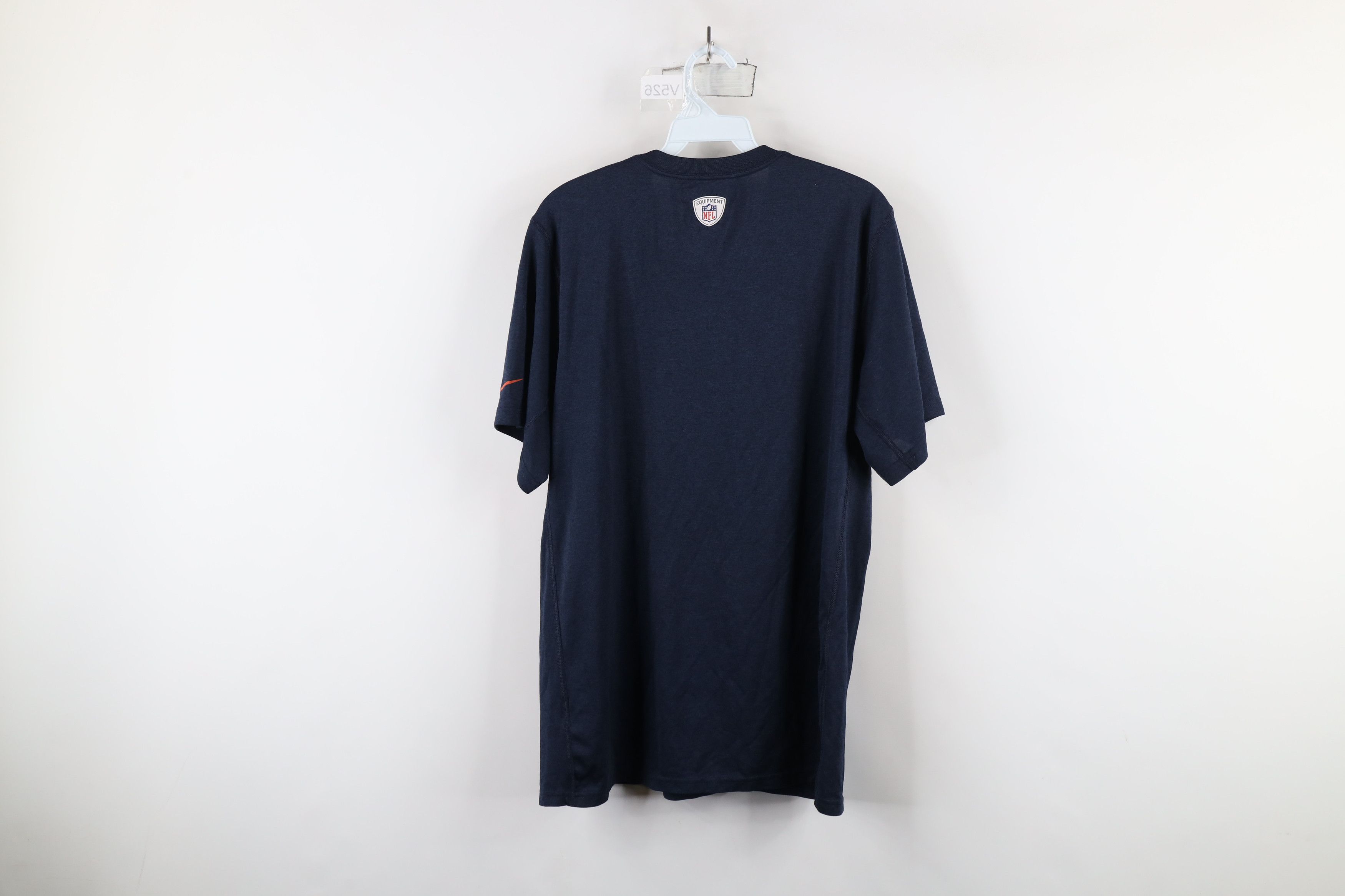 Nike × Vintage Nike NFL Training Issued Chicago Bears Football T-Shirt Blue Size US M / EU 48-50 / 2 - 12 Thumbnail