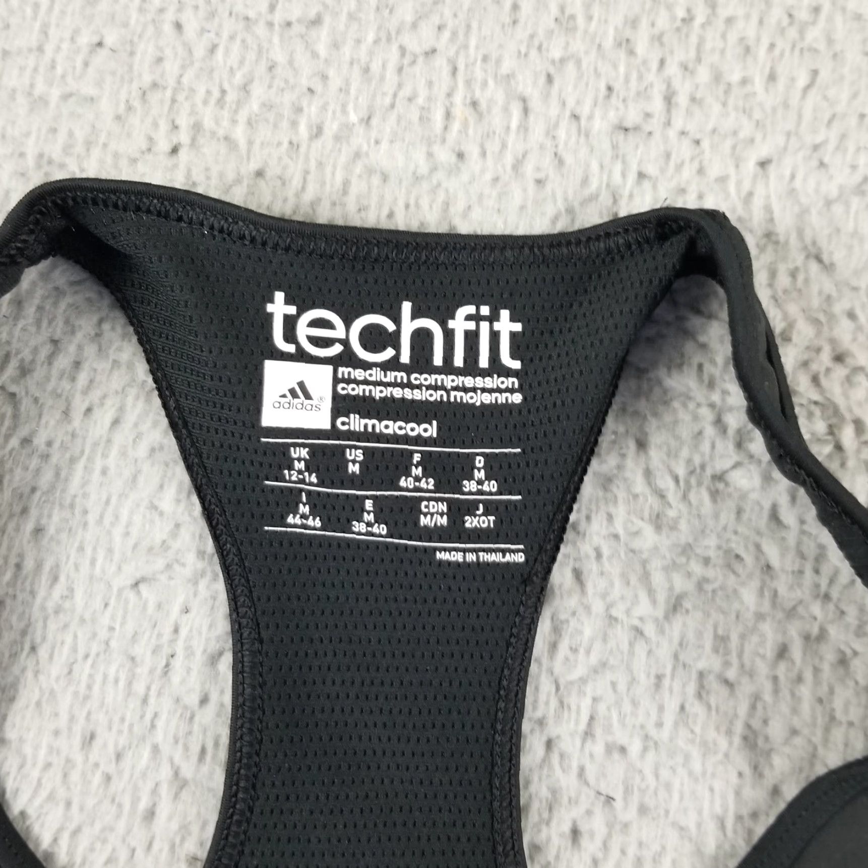 Adidas VINTAGE adidas TechFit Sports Bra Women Medium Black Activewear 90s Size ONE SIZE - 2 Thumbnail