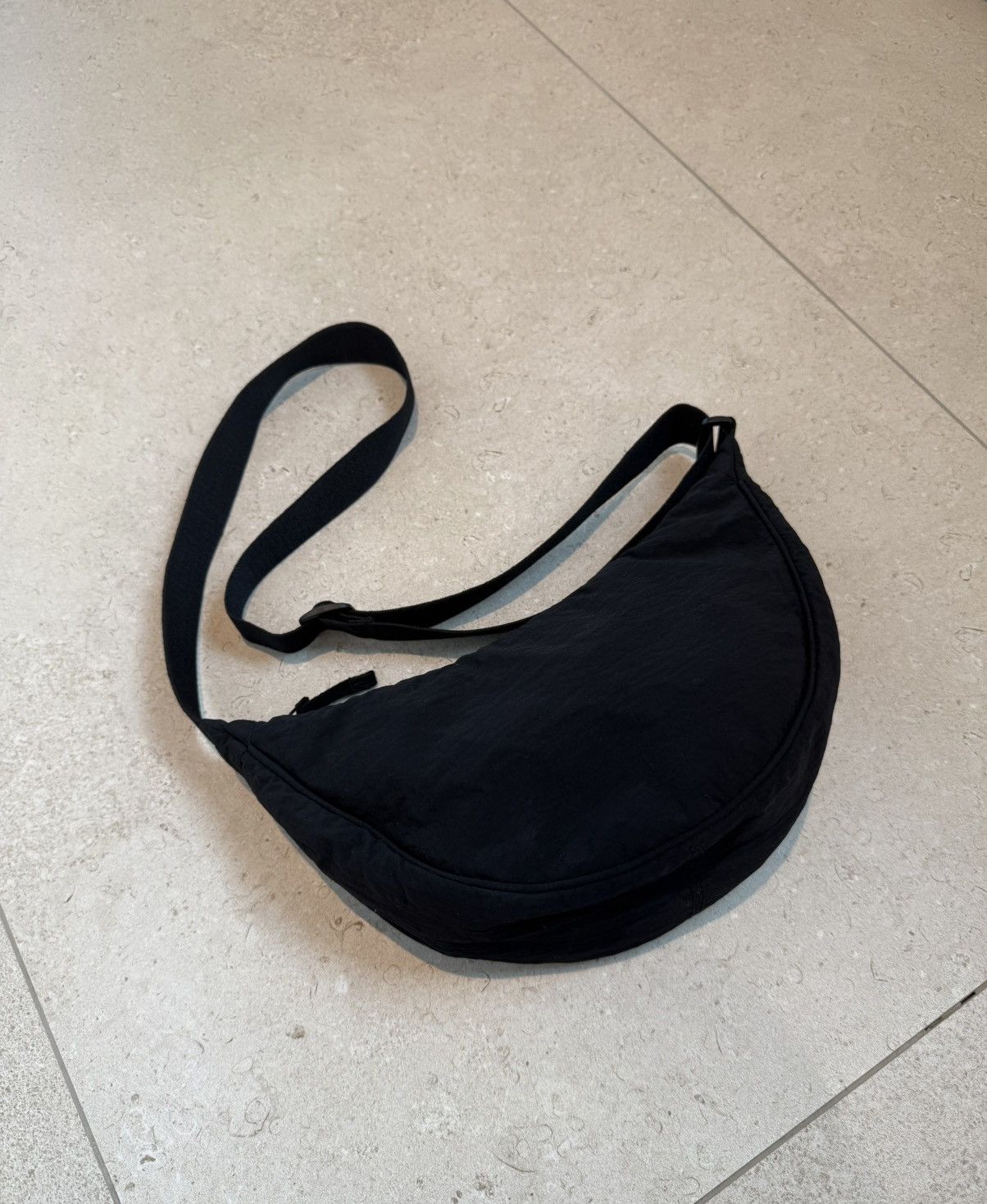 Uniqlo Uniqlo Side Bag Size ONE SIZE - 1 Thumbnail