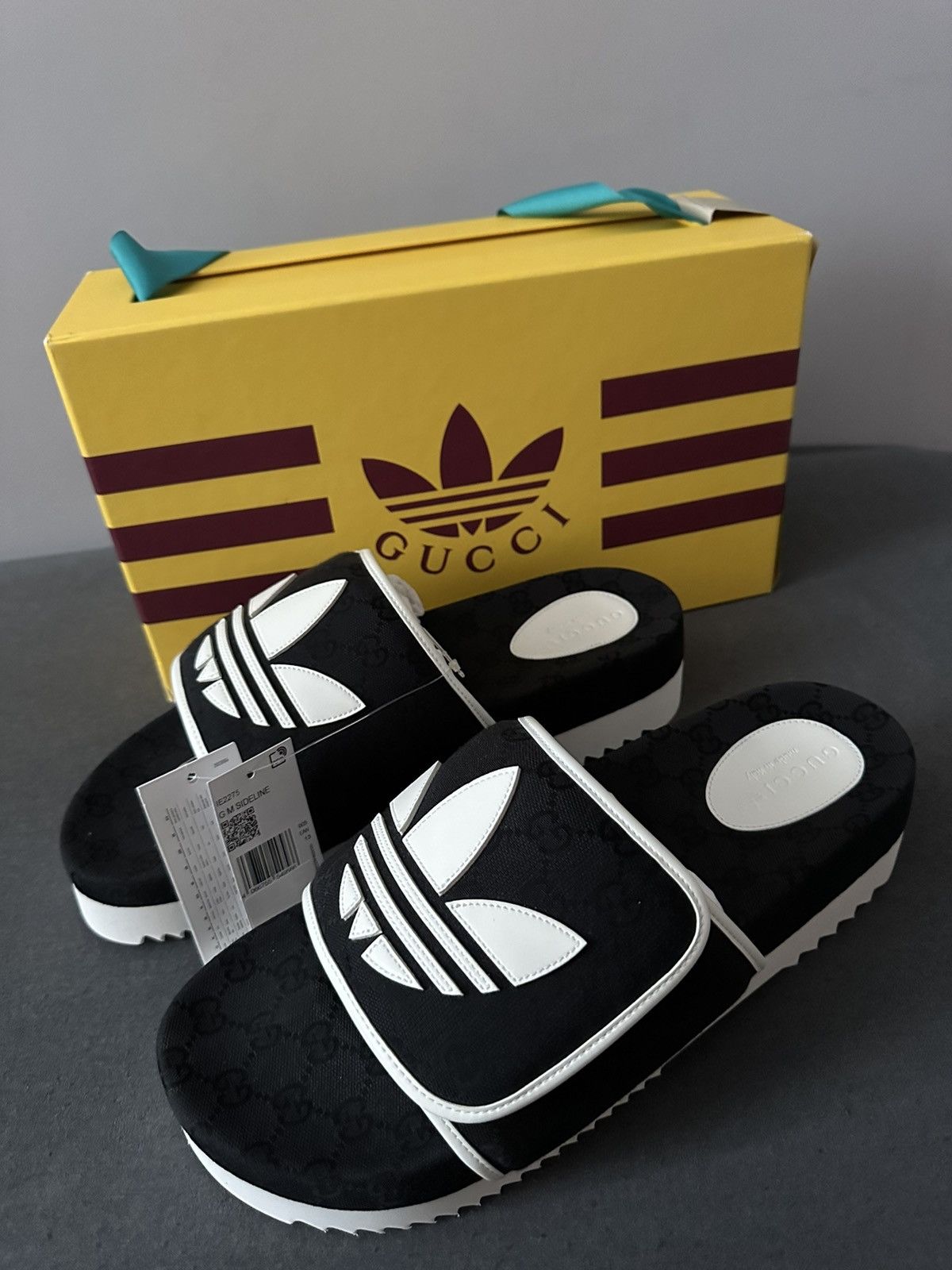 靴 Gucci Adidas GG monogram Slide Mesa UK12 1.jpg