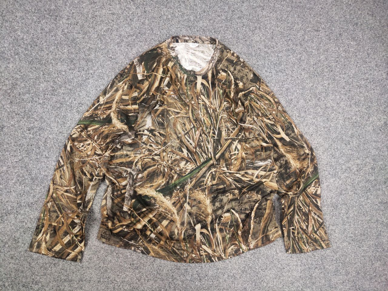Realtree Vintage Y2K Style Realtree long sleeve shirt Camo Sweatshirt Size US XL / EU 56 / 4 - 8 Thumbnail
