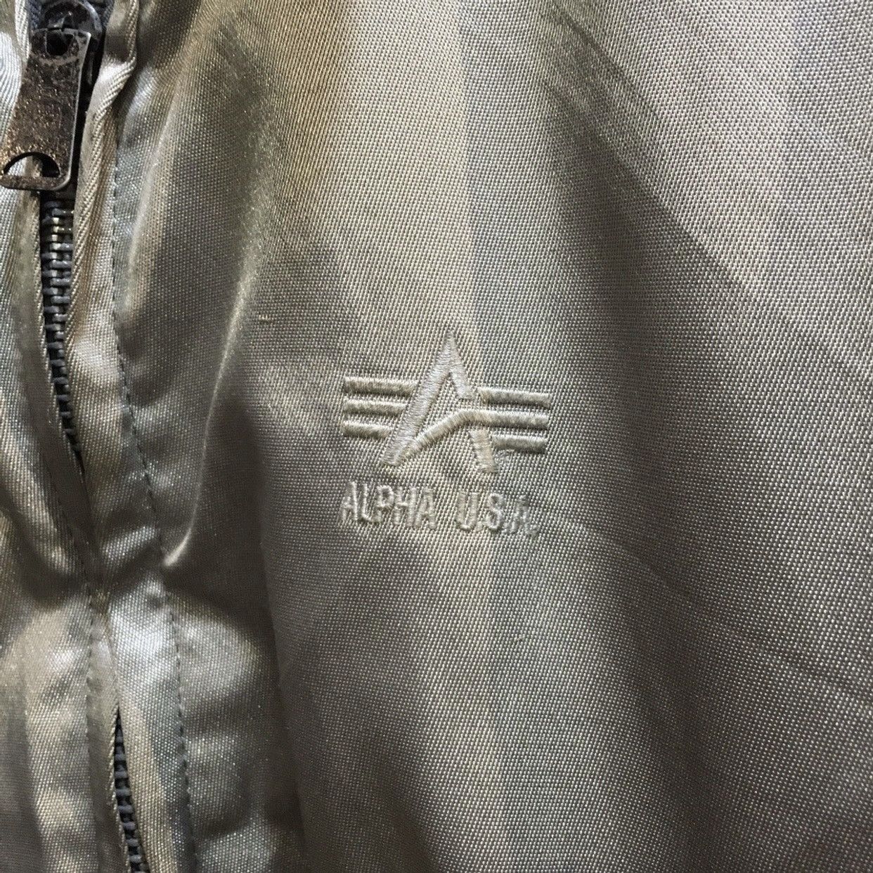 Alpha Industries Vintage 90s Alpha Industries Silver Nylon MA-1 Bomber Jacket Size US M / EU 48-50 / 2 - 3 Thumbnail