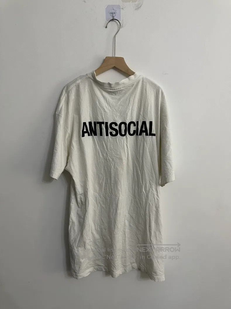 Vetements VETEMENTS short sleeves Size US M / EU 48-50 / 2 - 2 Thumbnail