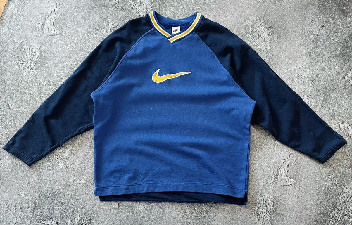Vintage 90's Nike y2k Big Swoosh Sweatshirt Oversized L SIze