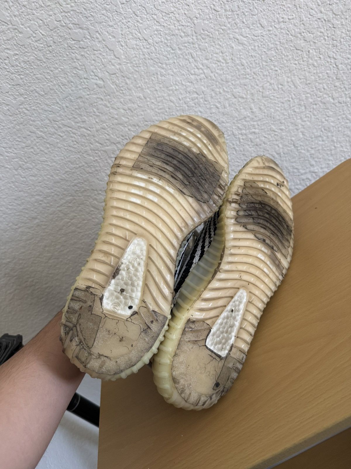Adidas Yeezy 350 Zebra Size US 9.5 / EU 42-43 - 4 Thumbnail