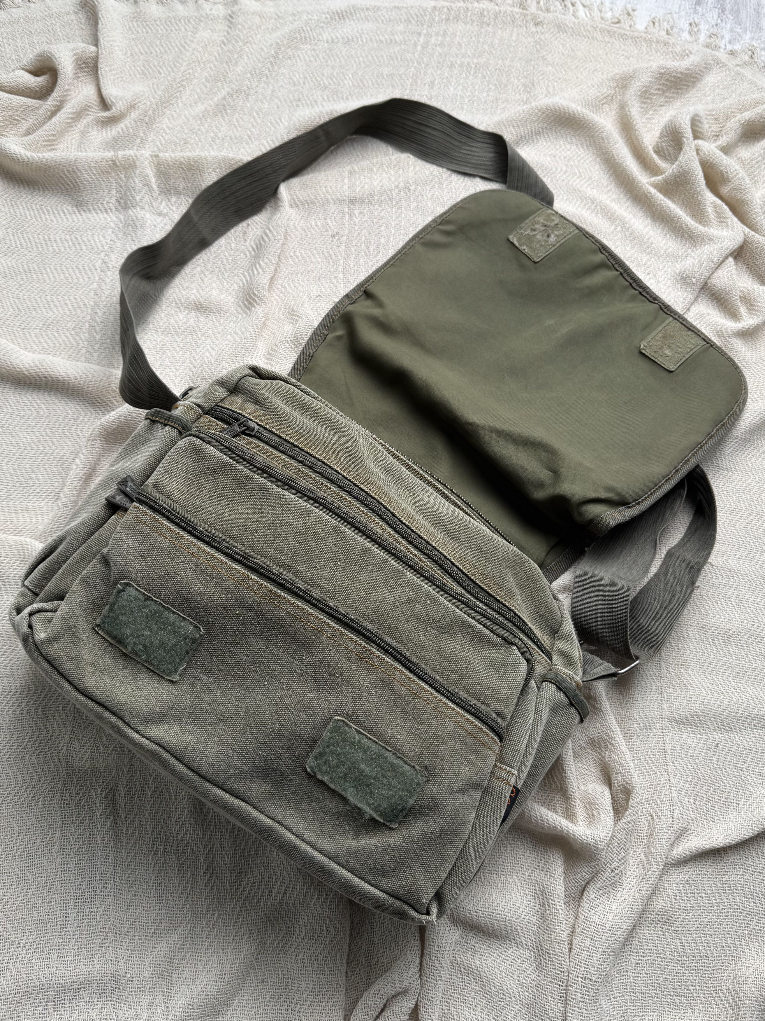 Vintage Vintage Crossbody Bag Khaki Utility Travel Shoulder Zip Size ONE SIZE - 4 Thumbnail