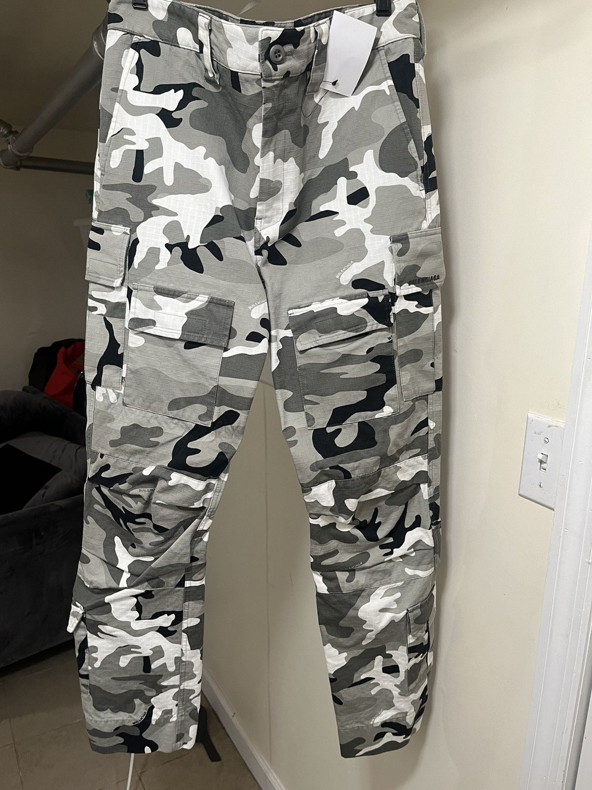 Balenciaga Fitted Cargo Pant Sz 48(32us)