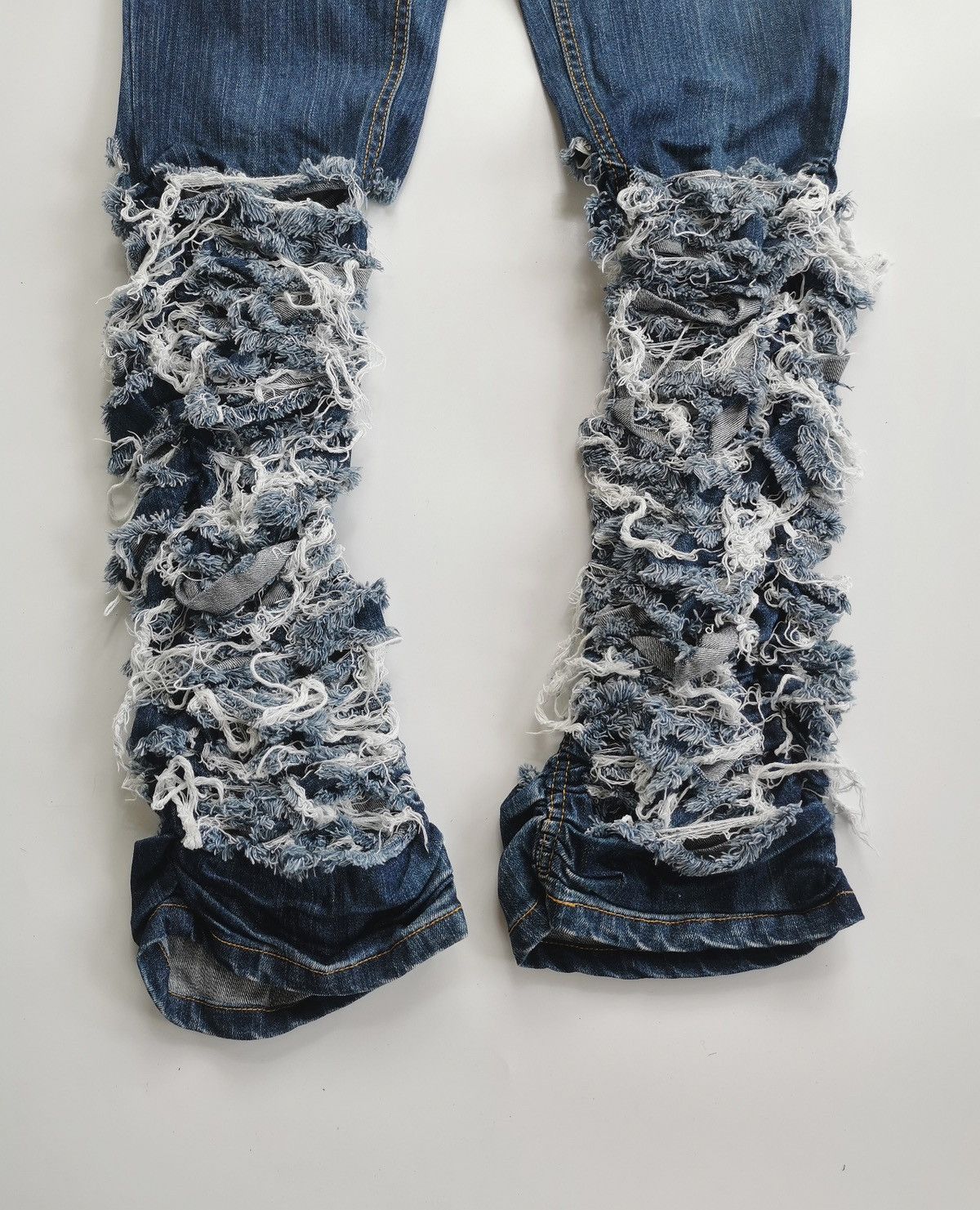 Ne-Net NeNet Frayed Bootcut Jeans Size 28" / US 6 / IT 42 - 2 Thumbnail