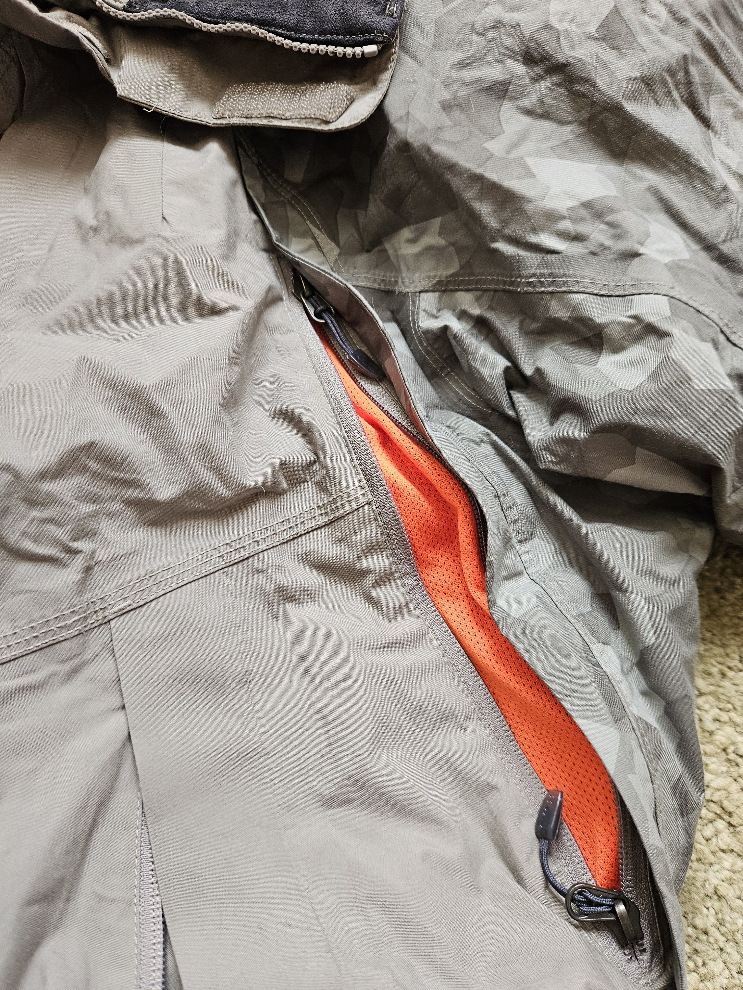 Nike ACG Nike acg camo jacket Size US L / EU 52-54 / 3 - 6 Thumbnail