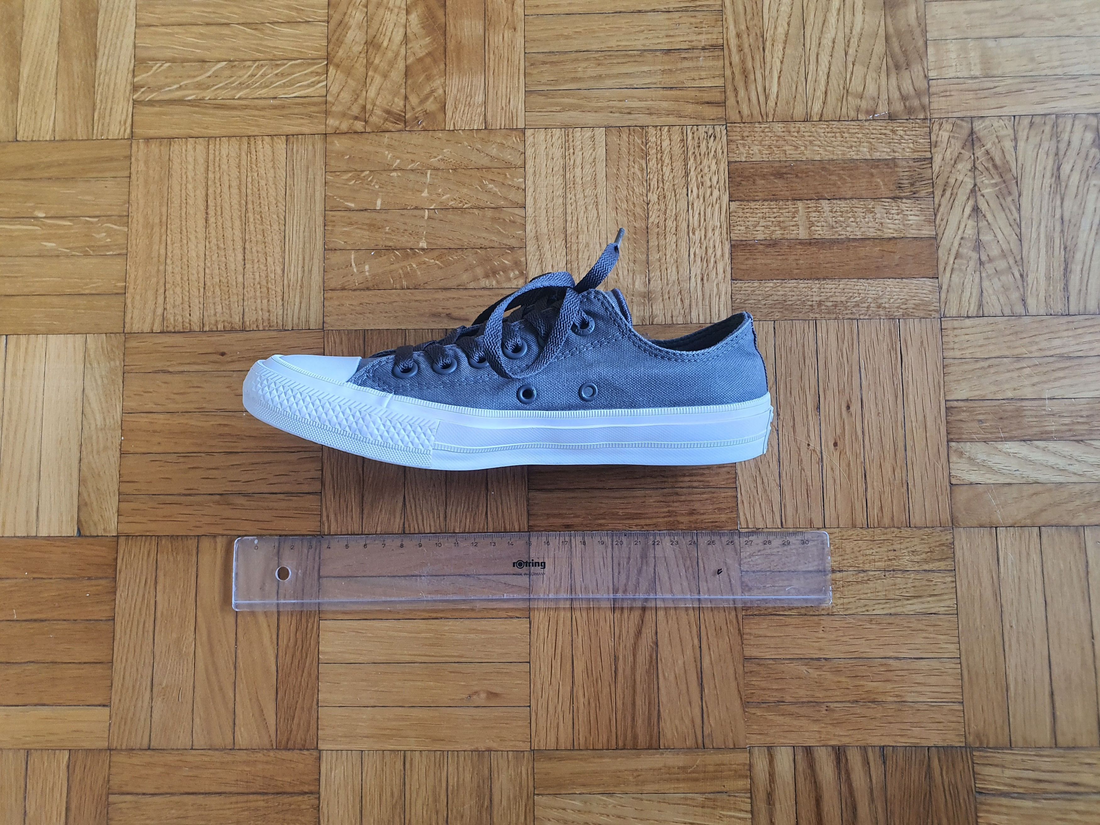 Converse Chuck Taylor 2 (II) - Canvas Sneakers (150153C) - Unisex Size US 5 / EU 37 - 11 Thumbnail