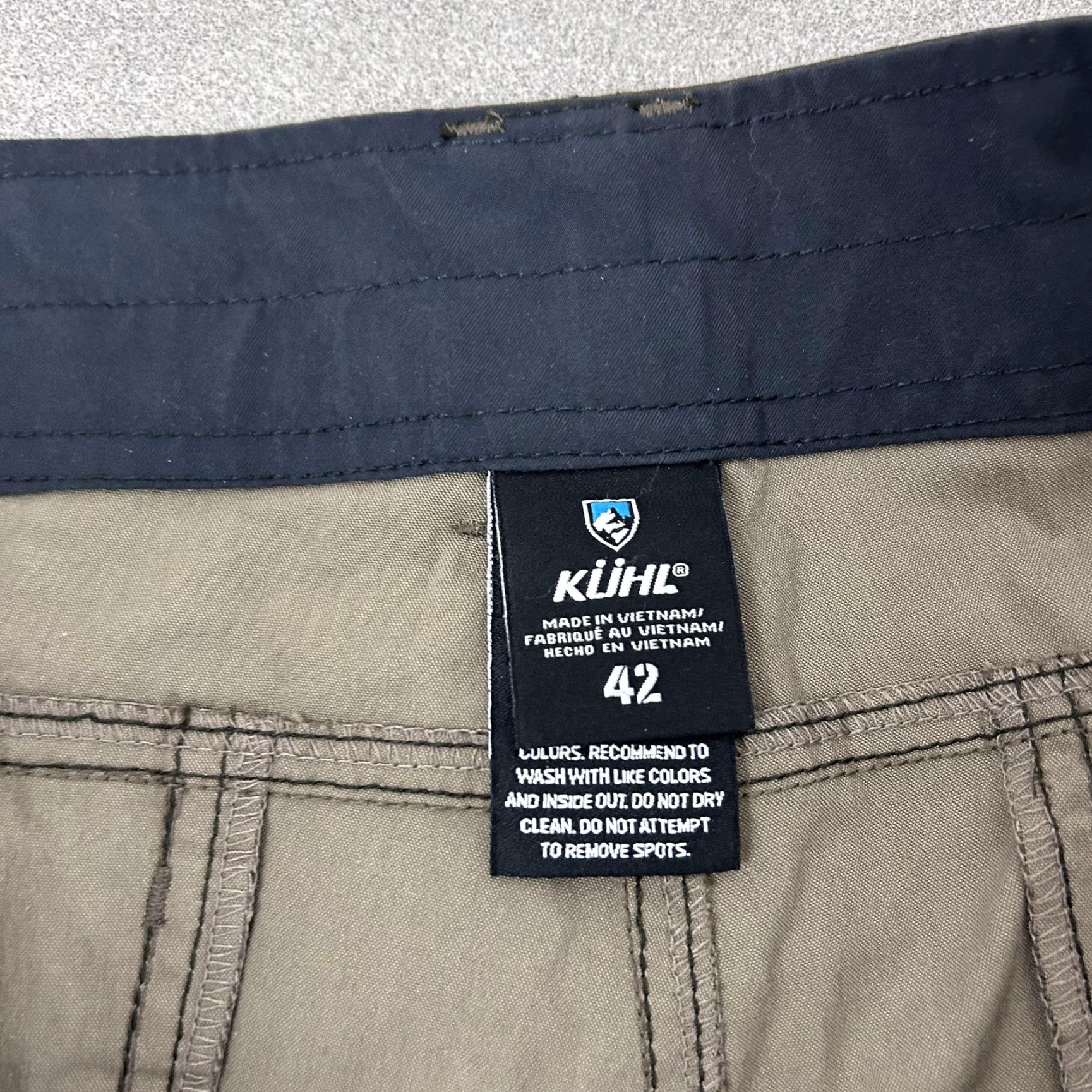 Vintage Kuhl Shorts Mens 42 Brown Quick Dry Outdoor Trail Hiking Stretch Zip Pocket 23S Size US 42 / EU 58 - 5 Thumbnail
