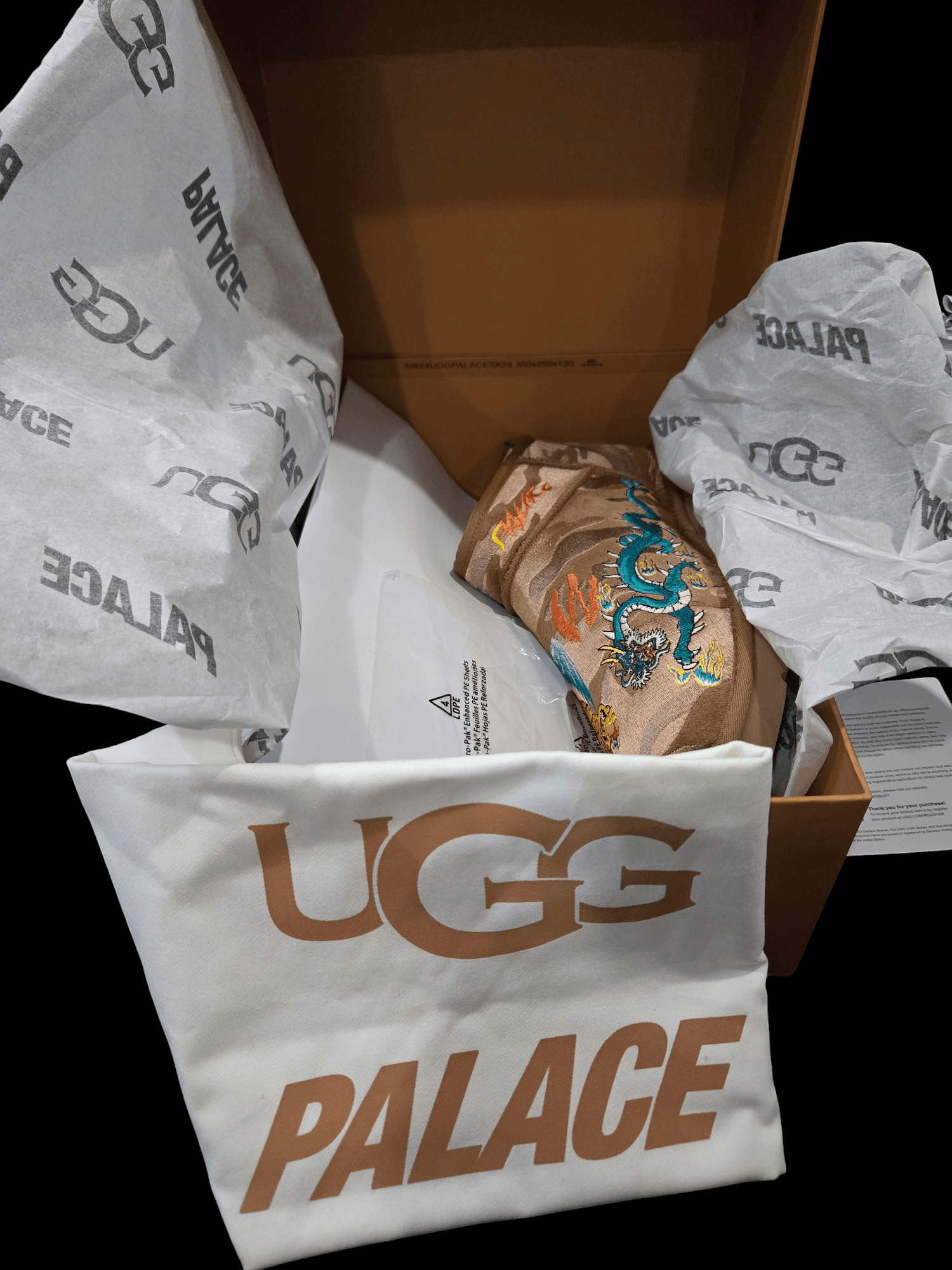 Palace × Ugg UGG Classic Ultra Mini Boot Size US 11 / EU 44 - 2 Thumbnail