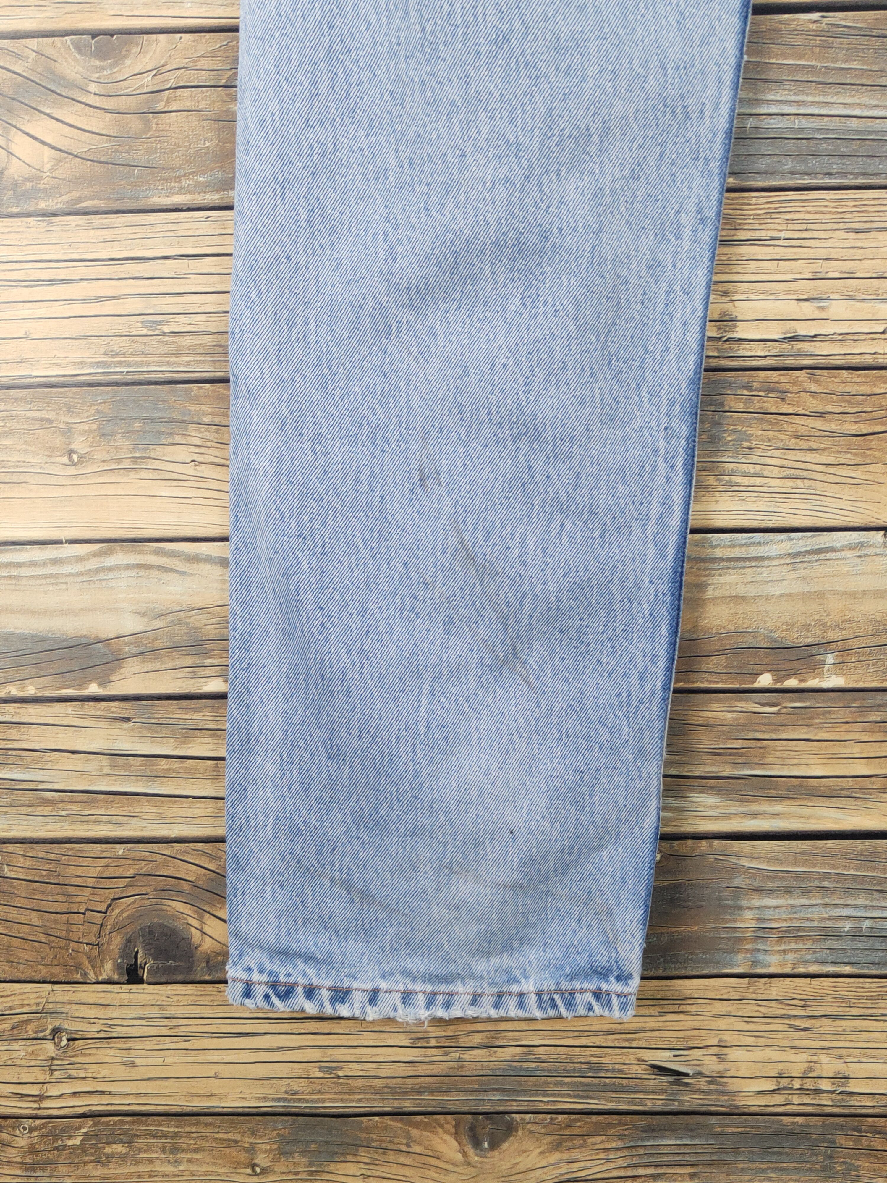 Levi's 501 Levi's Light Blue Distressed Ripped denim Jeans #W1724 Size US 33 - 9 Thumbnail