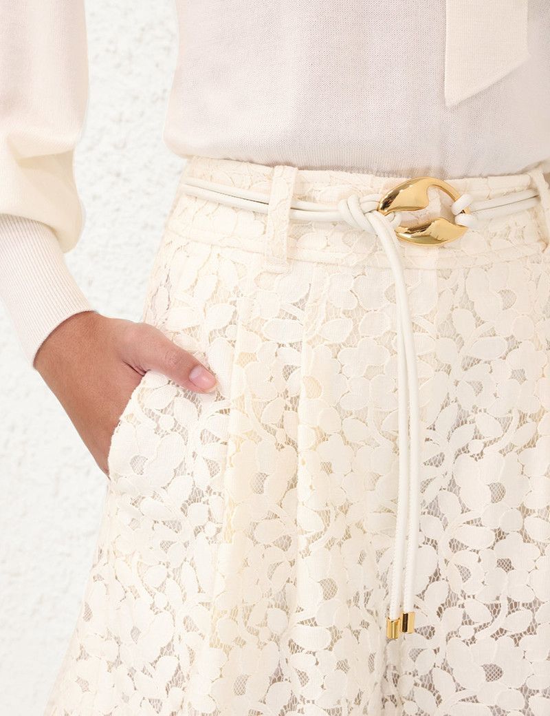 Zimmermann oc11z0226 Illuminate Lace Shorts In Cream Size 26" / US 2 / IT 38 - 5 Thumbnail