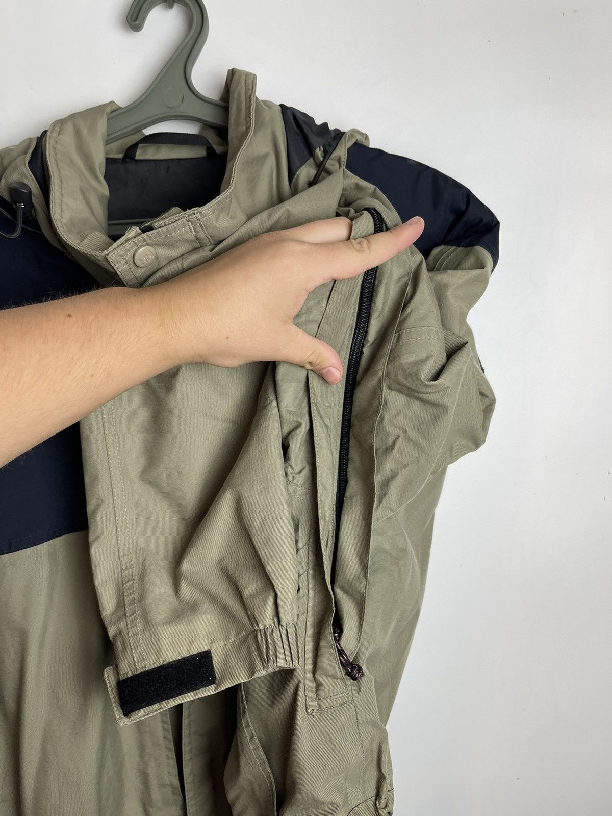 Helly Hansen × Vintage Vintage Helly Hansen Gorpcore Light Jacket Rain True Fade Size US XL / EU 56 / 4 - 7 Thumbnail