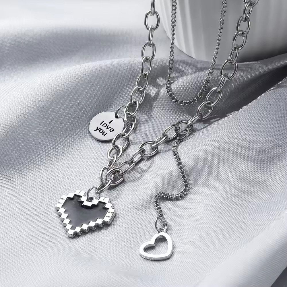 Jewelry × Vintage Black Mosaic Love Pendant Necklaces Suitable For Women Size ONE SIZE - 4 Thumbnail