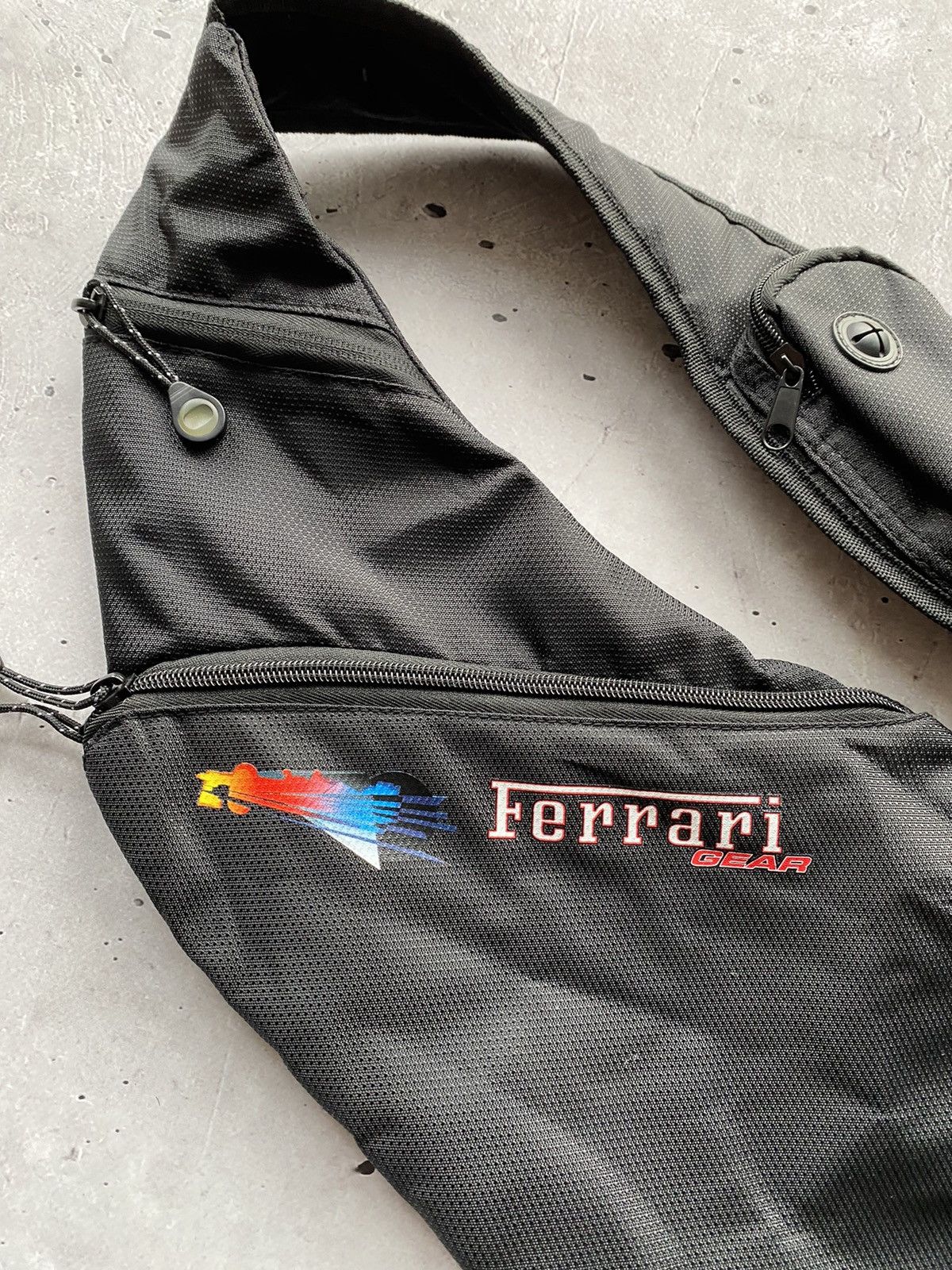 Ferrari × Formula 1 Rare Ferrari Gear Sling Bag crossbody messenger bag Y2K Size ONE SIZE - 2 Thumbnail