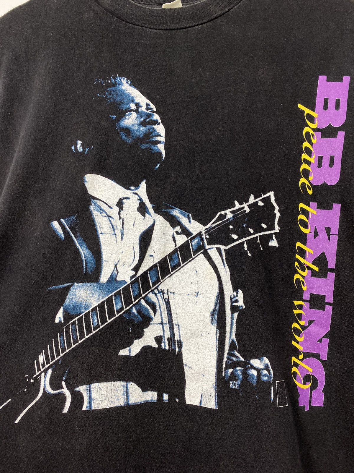Band Tees Vintage BB King Peace the World Tour Jazz Icon T Shirt Tee Size US L / EU 52-54 / 3 - 3 Thumbnail