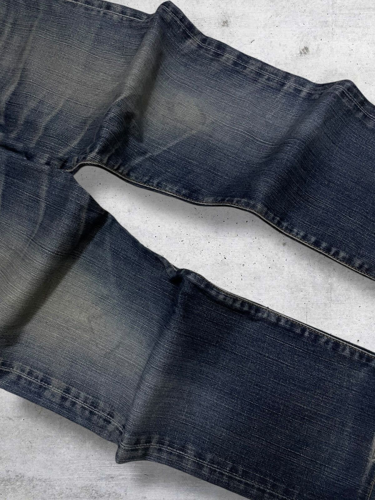 Levi's Vintage Clothing VINTAGE 705 LEVIS USA DESIGNER 90S RIPPED OLD BLUEWASH DENIM Size US 33 - 6 Thumbnail