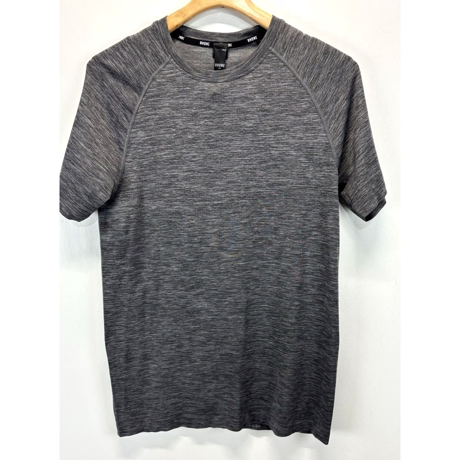 Rhone Rhône Reign Tech Tshirt Men’s S Heathered Grey Athleisure Workout Shirt Crew Neck Short Sleeve Sports Modern Comfort Size US S / EU 44-46 / 1 - 2 Thumbnail