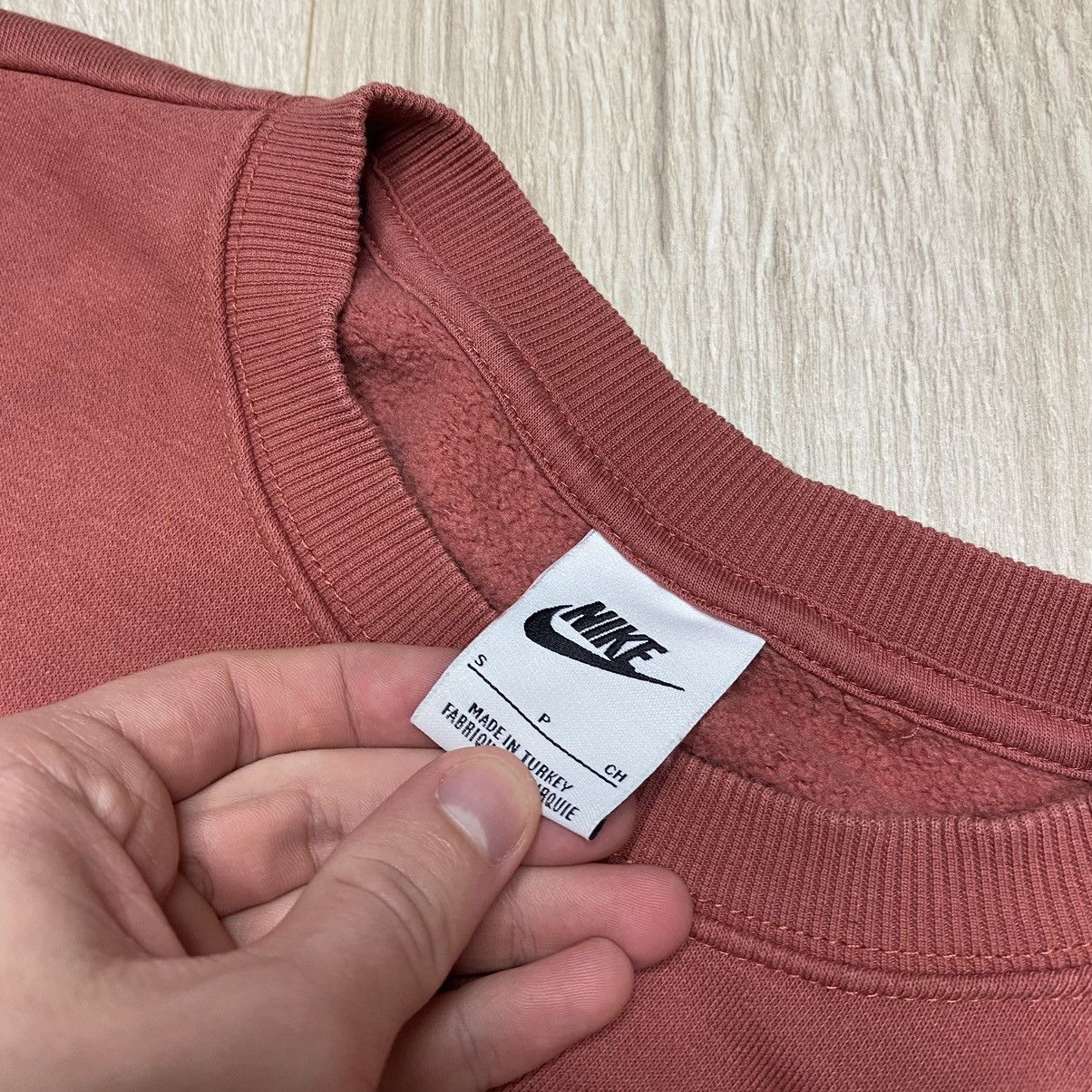 Vintage Men’s Nike Big Logo centre swoosh oversized sweatshirt Size US S / EU 44-46 / 1 - 4 Thumbnail