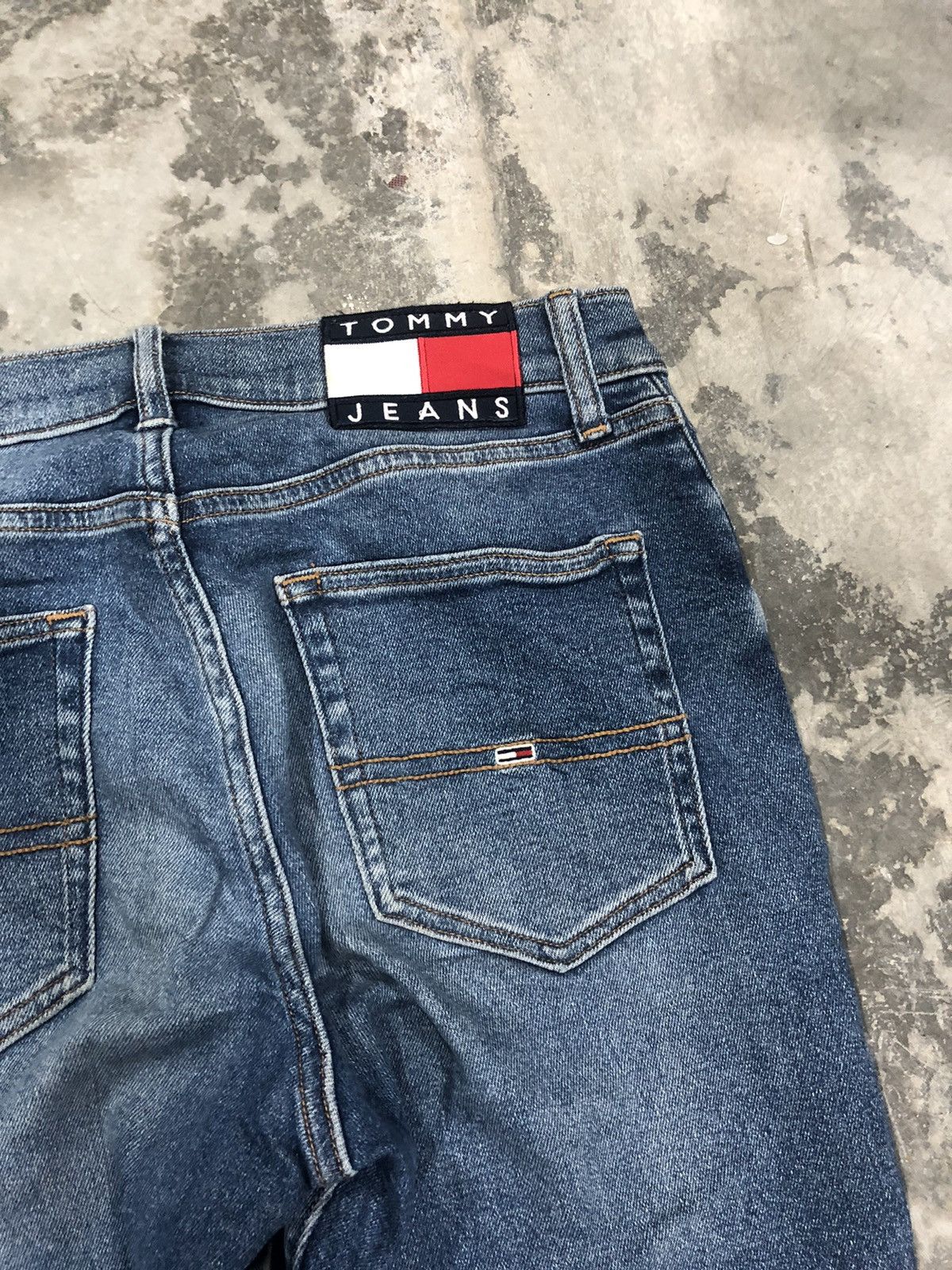 Other × Tommy Hilfiger Tommy Hilfiger distressed jeans Size 29" - 11 Thumbnail