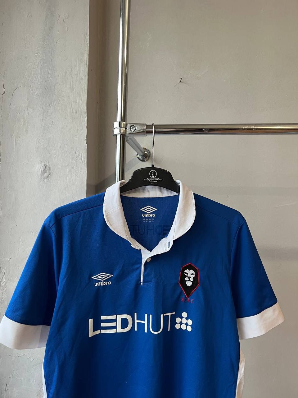 Umbro 2015/16 SALFORD FC THIRD SOCCER JERSEY FOOTBALL SHIRT XL Size US XL / EU 56 / 4 - 3 Thumbnail