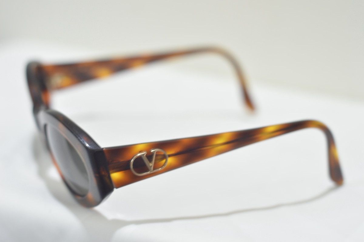 Giovanni Valentino × Valentino Valentino V687 Tortoise Sunglasses Size ONE SIZE - 2 Thumbnail