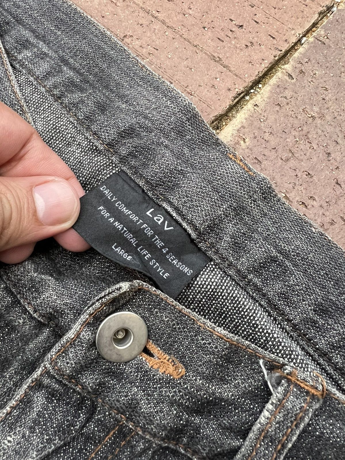 Japanese Brand LAV DISTRESSED JEANS VERY RARE Size US 31 - 9 Thumbnail