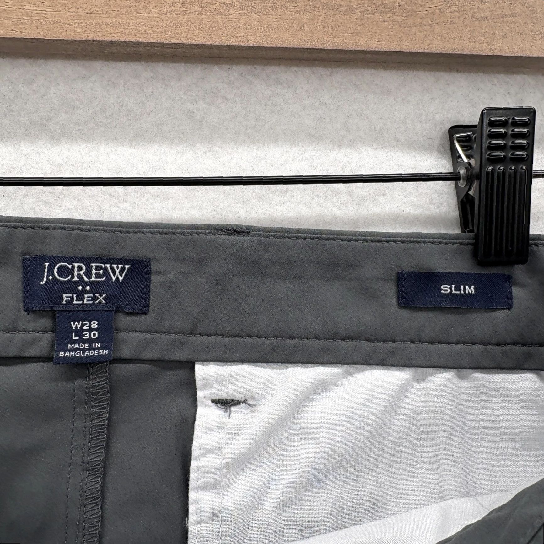 J.Crew J.Crew Flex Tech Pants Mens 28x30 Slim Straight Gray Stretch Lightweight Pants Men's Gray Solid Straight Leg Slim Fit Front Zip Pockets Preppy Size US 28 / EU 44 - 5 Thumbnail