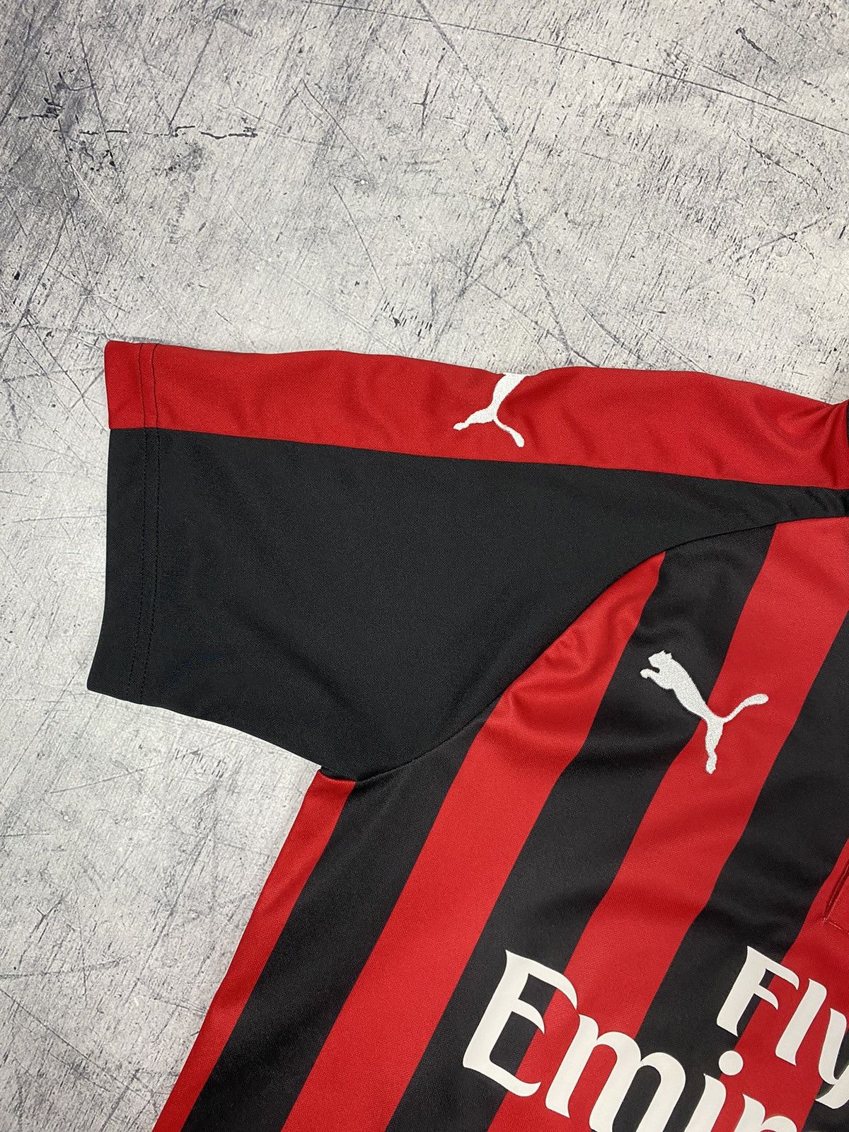 Puma × Vintage Puma AC Milan 2018 2019 Home Soccer Jersey Tee Size US M / EU 48-50 / 2 - 5 Thumbnail