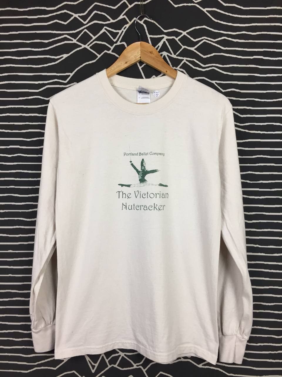 Gildan × Vintage Portland Ballet Company The Victorian Nutcracker Tee Size US S / EU 44-46 / 1 - 2 Thumbnail