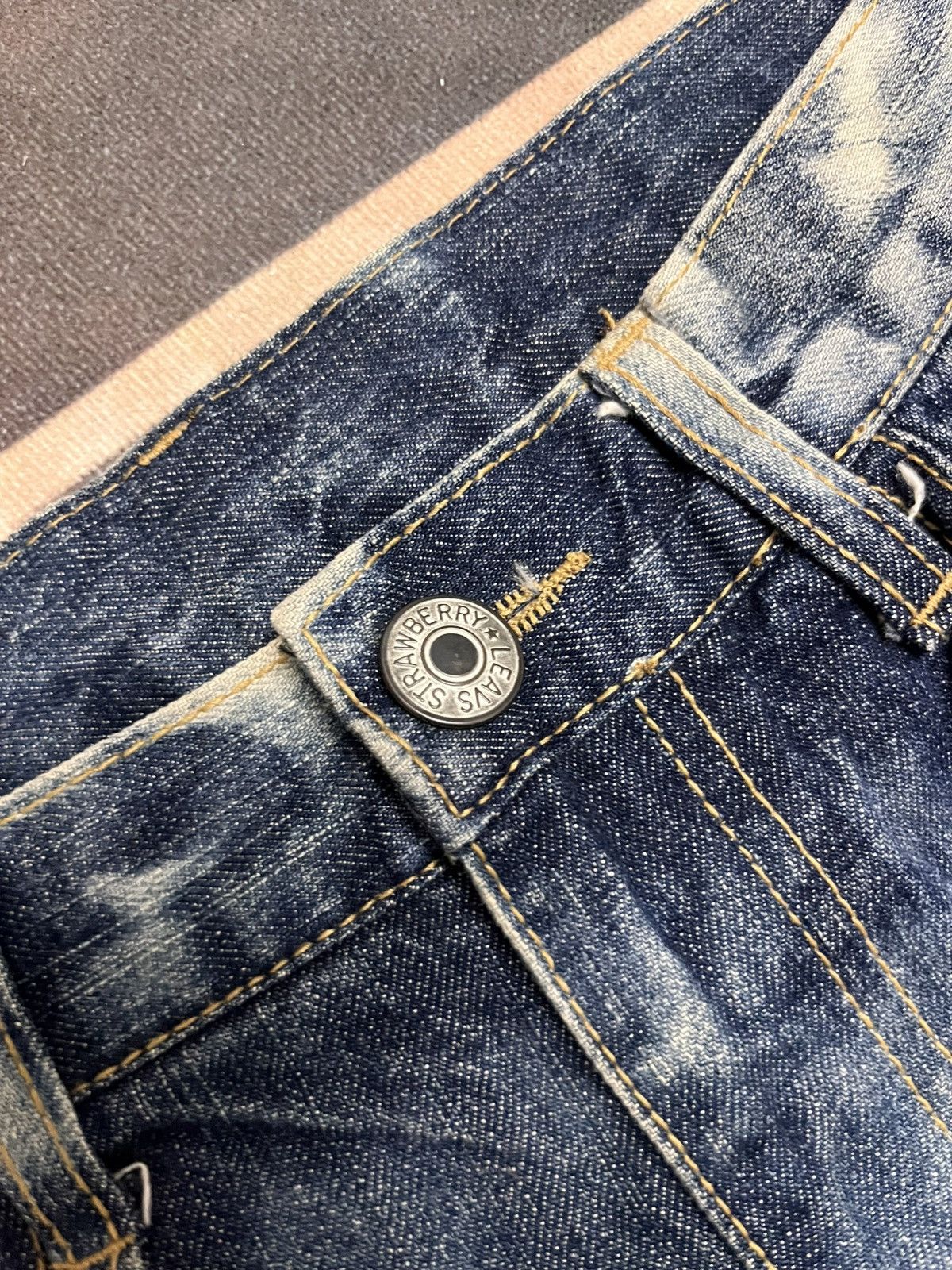 Japanese Brand strawberry leaves japanese brand acid wash jeans Size US 33 - 7 Thumbnail