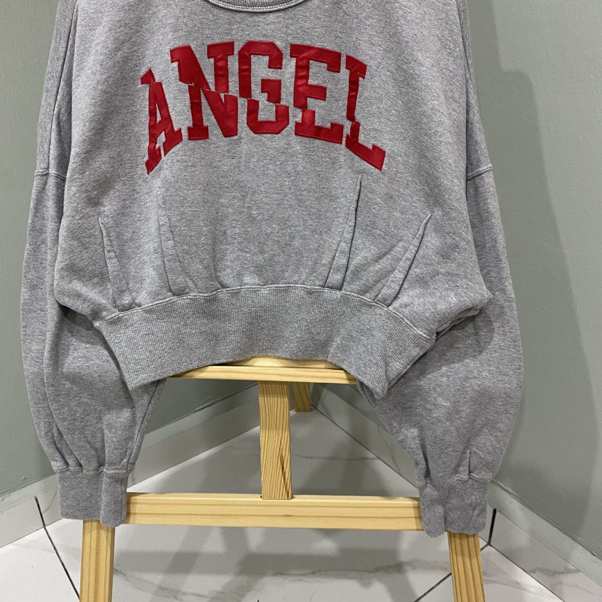 Undercover Undercover "Angel" Slash Cropped Crewneck Sweatshirt Size S / US 4 / IT 40 - 4 Thumbnail