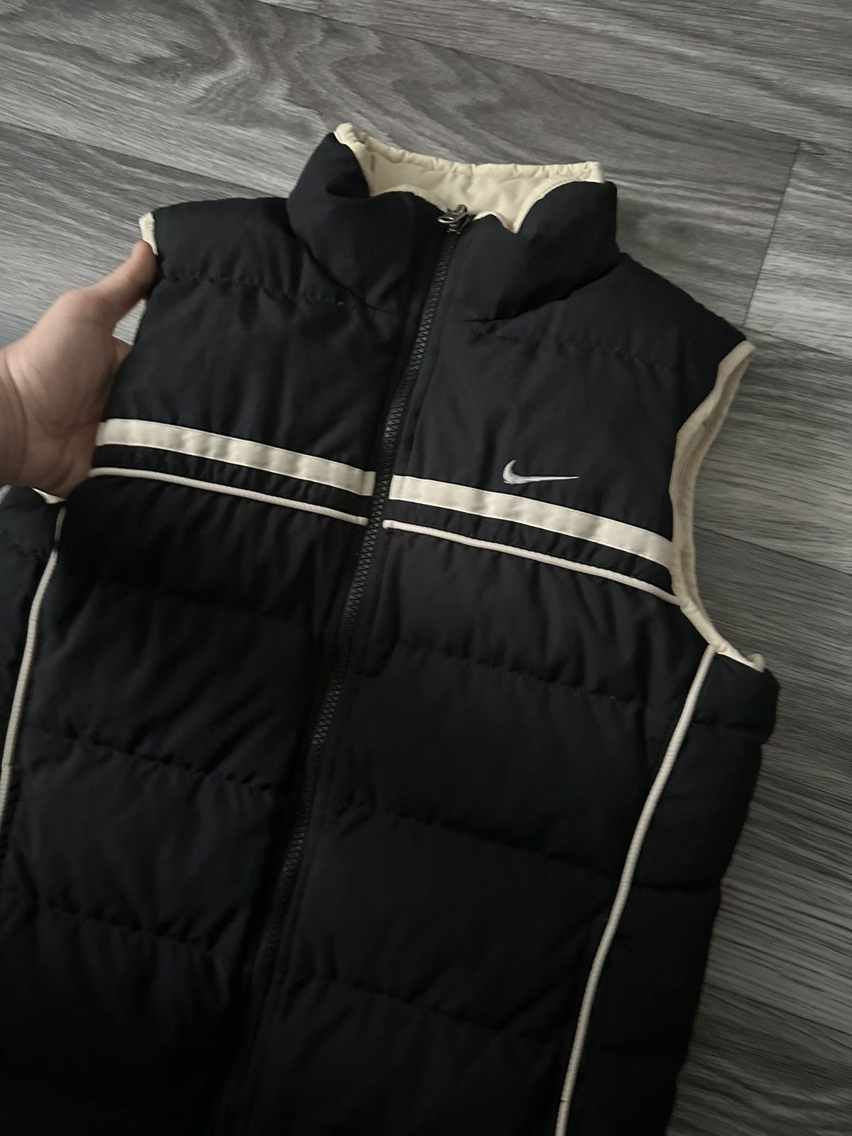 Nike Vintage Nike Reversible Puffer Vest beige/black Size M / US 6-8 / IT 42-44 - 2 Thumbnail