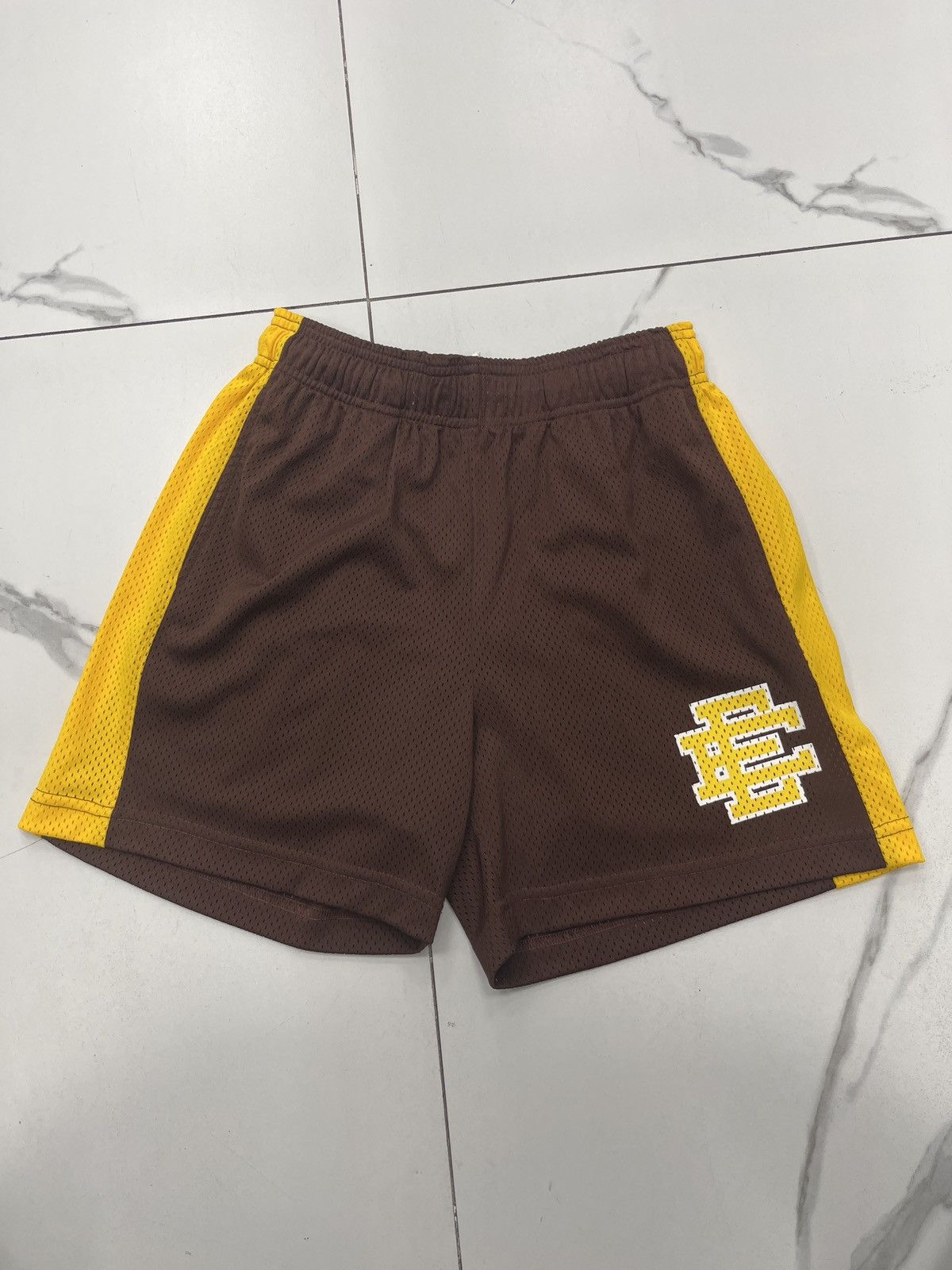 Eric Emanuel Eric Emanuel EE Basic Short "Chocolate/Athletic Gold" Size US 30 / EU 46 - 1 Thumbnail