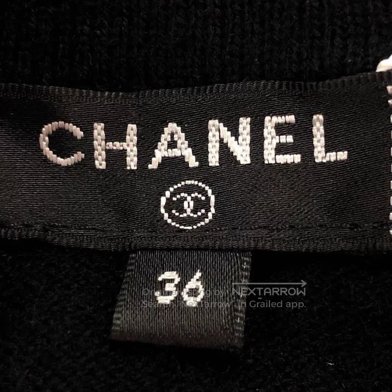 Chanel Chanel Black pearl button Polo collar knitted short sleeve Size XS / US 0-2 / IT 36-38 - 6 Thumbnail