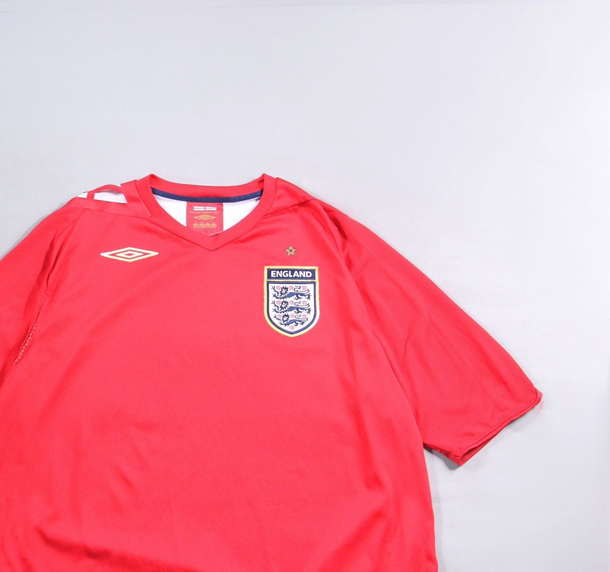 Umbro Umbro x England Vintage Soccer Football Jersey Shirt Tee XL Size US XL / EU 56 / 4 - 2 Thumbnail