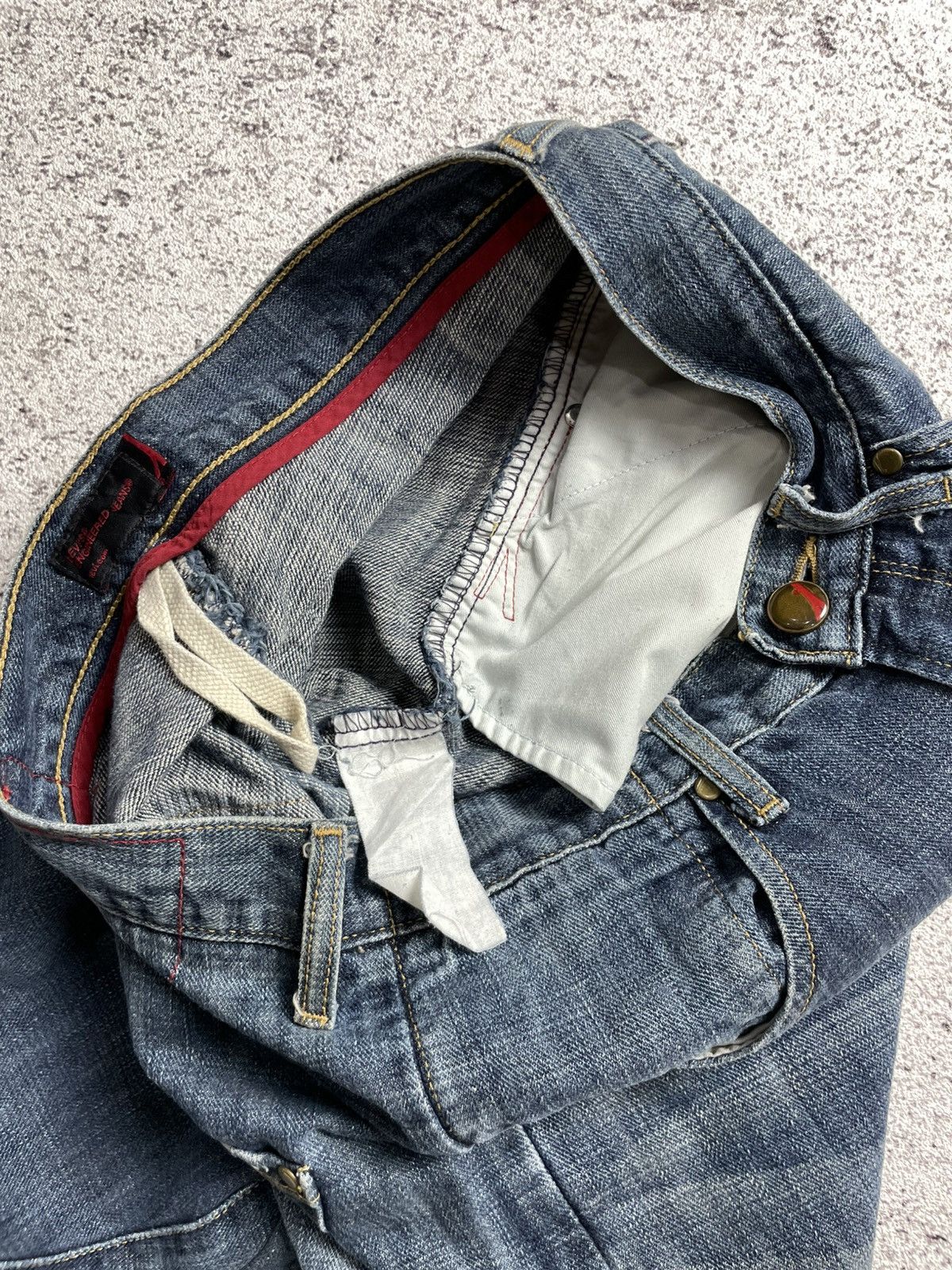 Levi's Vintage Levis Engineered Twisted Jeans Size US 31 - 7 Thumbnail