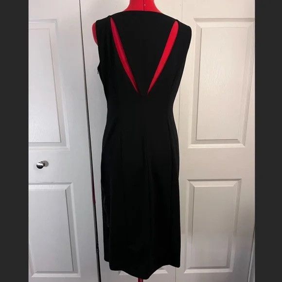Banana Republic Banana Republic Pencil Dress With Back Cutout Sz 8 Size M / US 6-8 / IT 42-44 - 2 Thumbnail