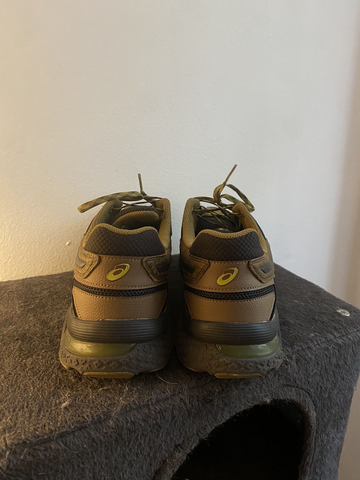 Asics × Kiko Kostadinov Kiko Kostadinov Brown & Black Asics Edition GEL-KITIL III Size US 11 / EU 44 - 4 Thumbnail