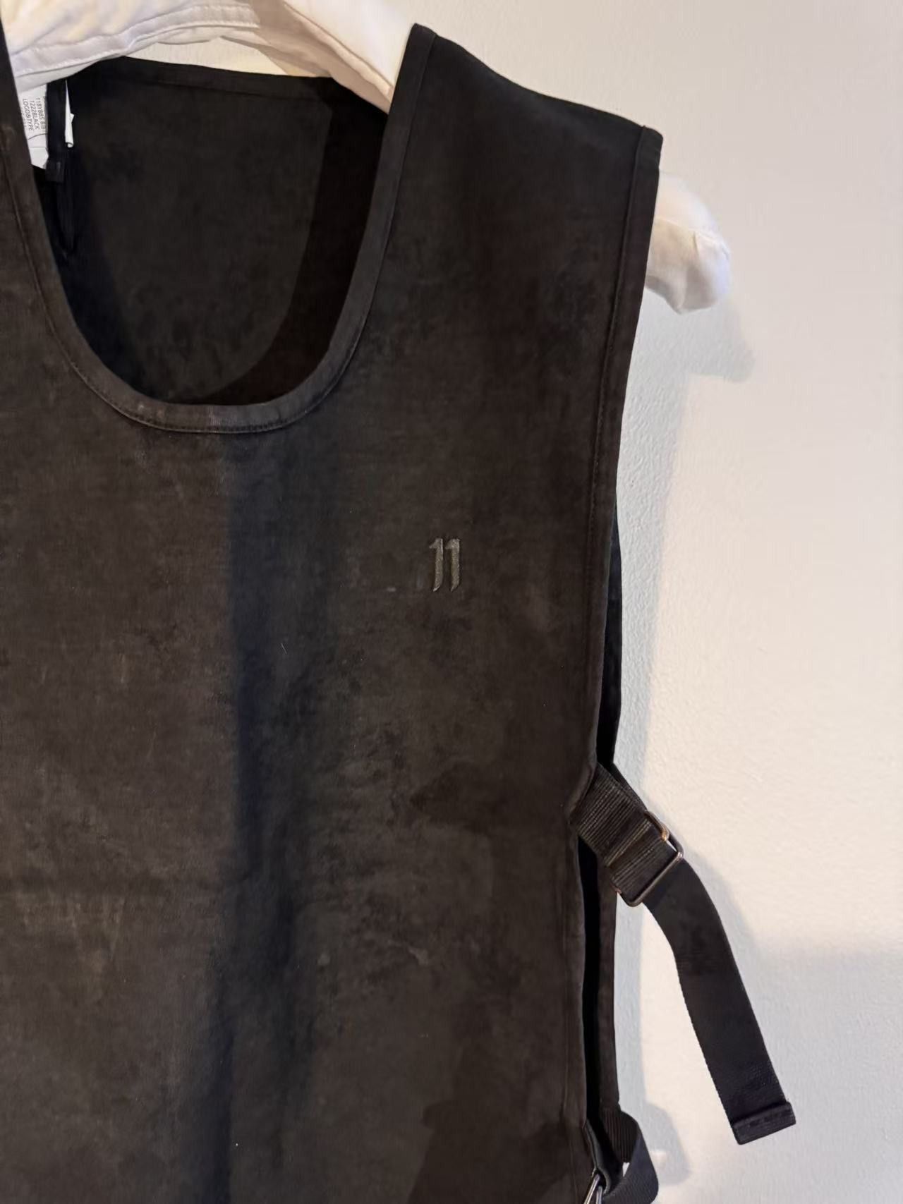 11 By Boris Bidjan Saberi 11 By Boris Bidjan Saberi Black Vest Unisize Size US L / EU 52-54 / 3 - 5 Thumbnail