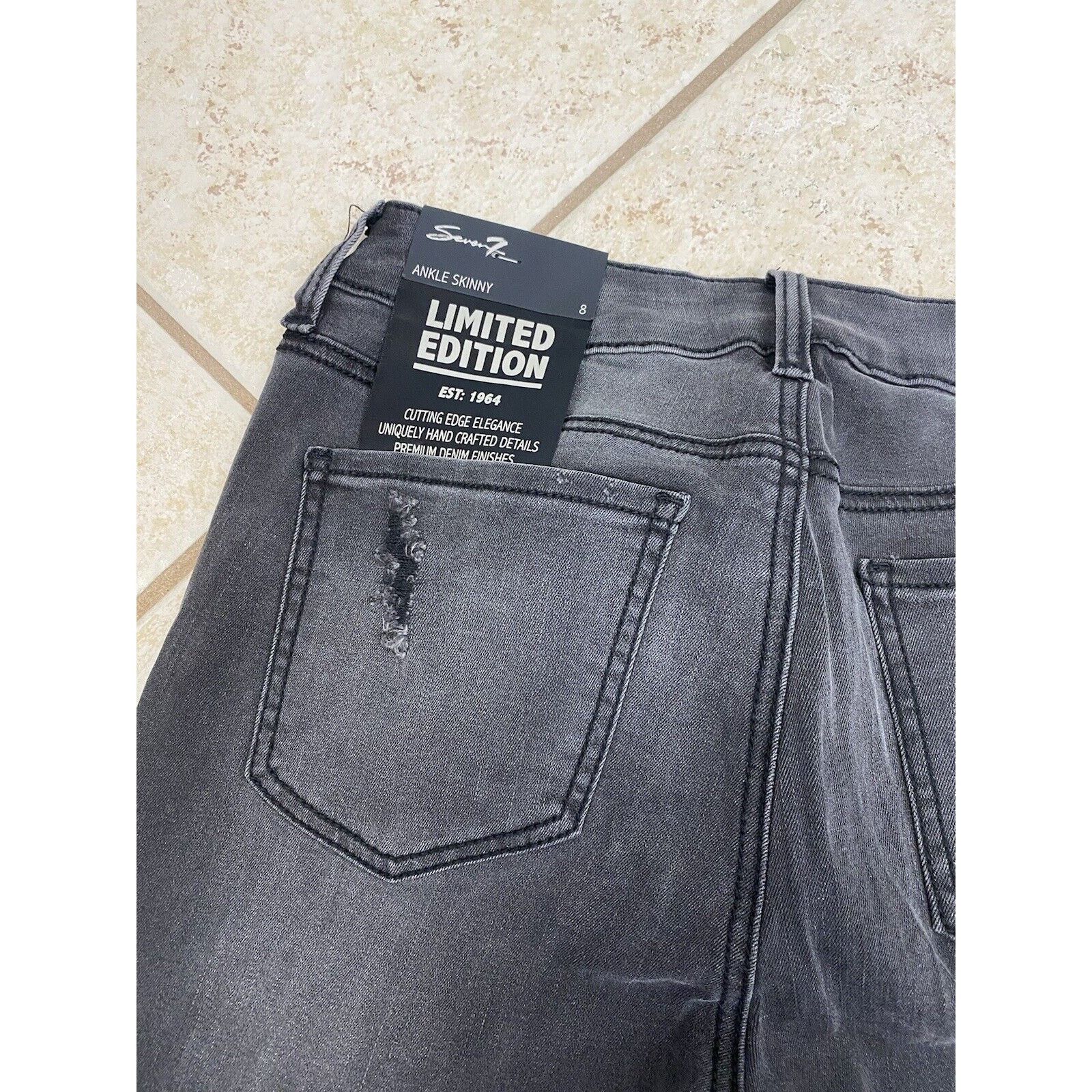 Seven 7 NWT Seven7 Jeans 8 Mid-Rise Skinny Rhinestones Stretch Size 30" / US 8 / IT 44 - 9 Thumbnail